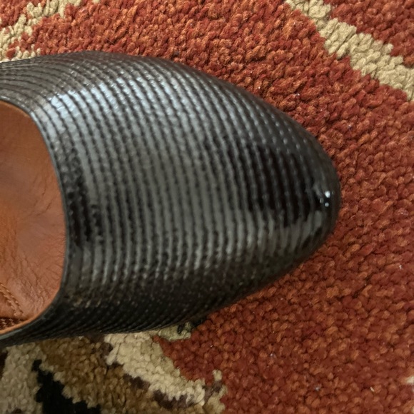 Very elegant and fancy shoes. - Picture 6 of 15